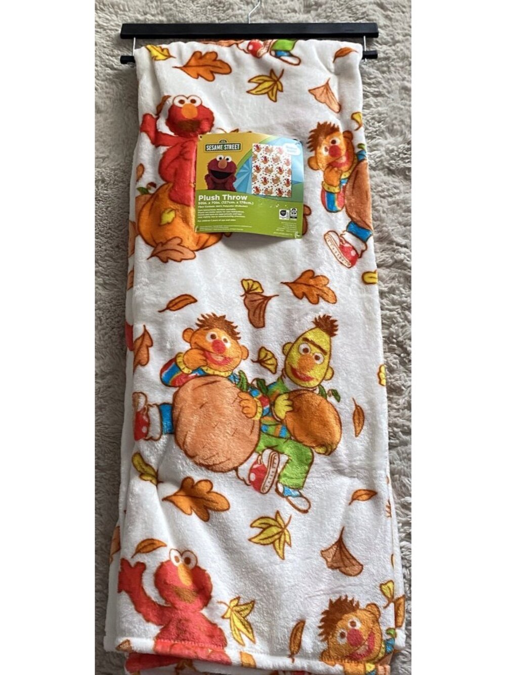Sesame Street Elmo Ernie Bert Autumn Fall Leaves Pumpkin Throw Blanket 50” X 70”